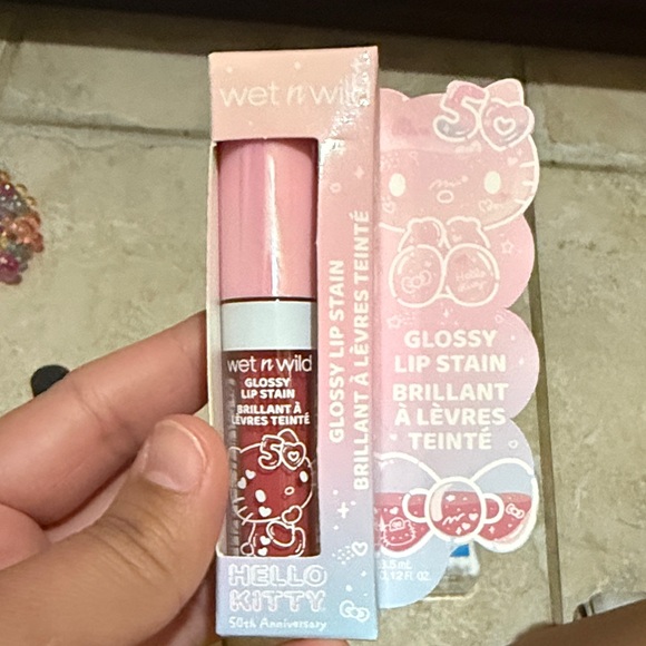 Wet n Wild Hello Kitty 50th Anniversary Glossy Lip Stain - Soft Pink - Picture 1 of 1